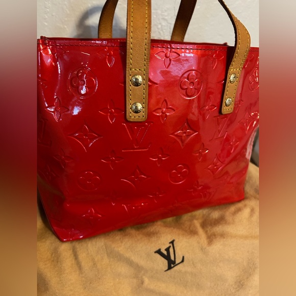 EUC Louis Vuitton Monogram Vernis Reade PM handbag in red patent leather - Picture 2 of 14